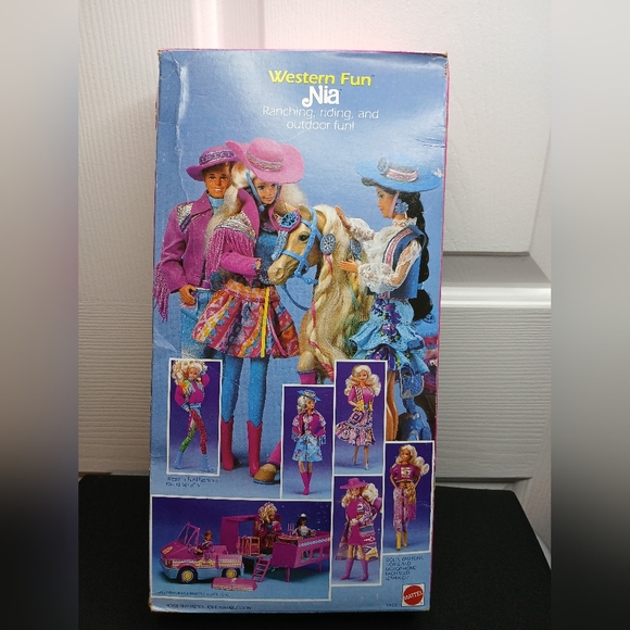 Western Fun Nia Friend Of Barbie Fashion Cowgirl Doll 9933 (Mattel, 1989) NIB - Picture 2 of 15